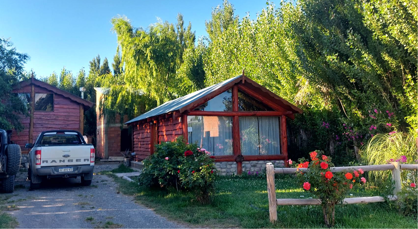 Vista exterior de Cabañas Shautiau en un entorno natural